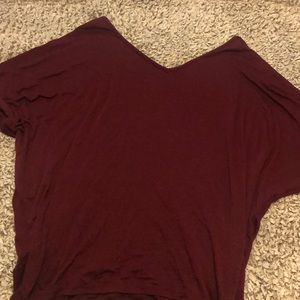Maroon v neck t shirt